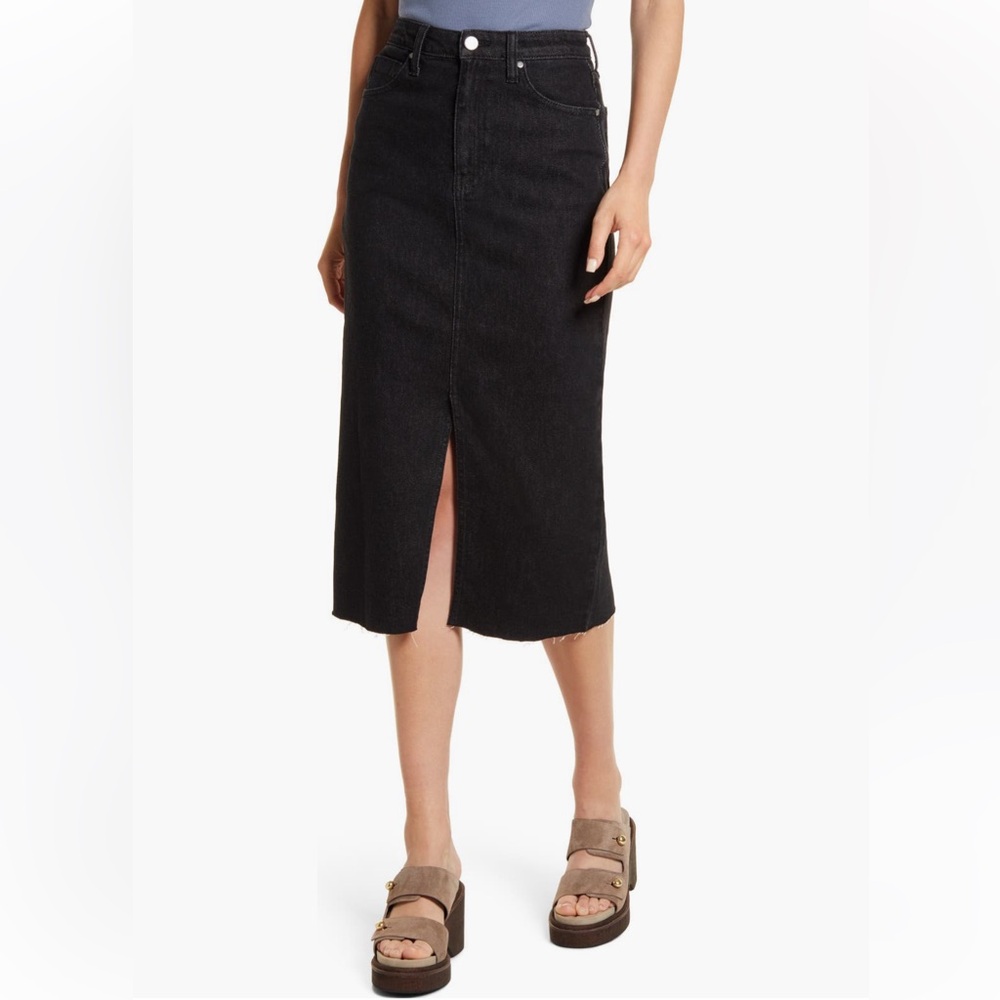 Treasure & Bond
High Waist Front
Slit Denim Skirt